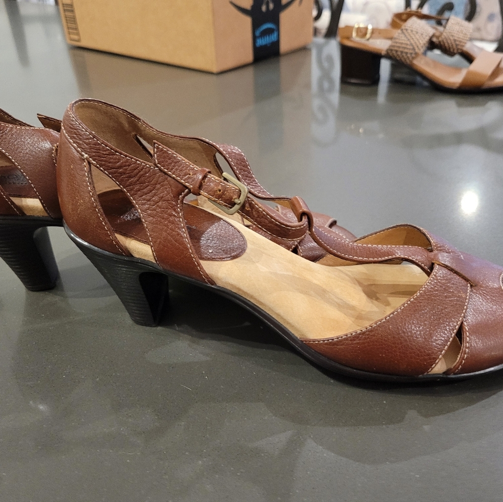 Softspots Pillowtop Technology Shoes